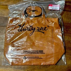 Thirty One window shopper purse in Carmel distressed pebble